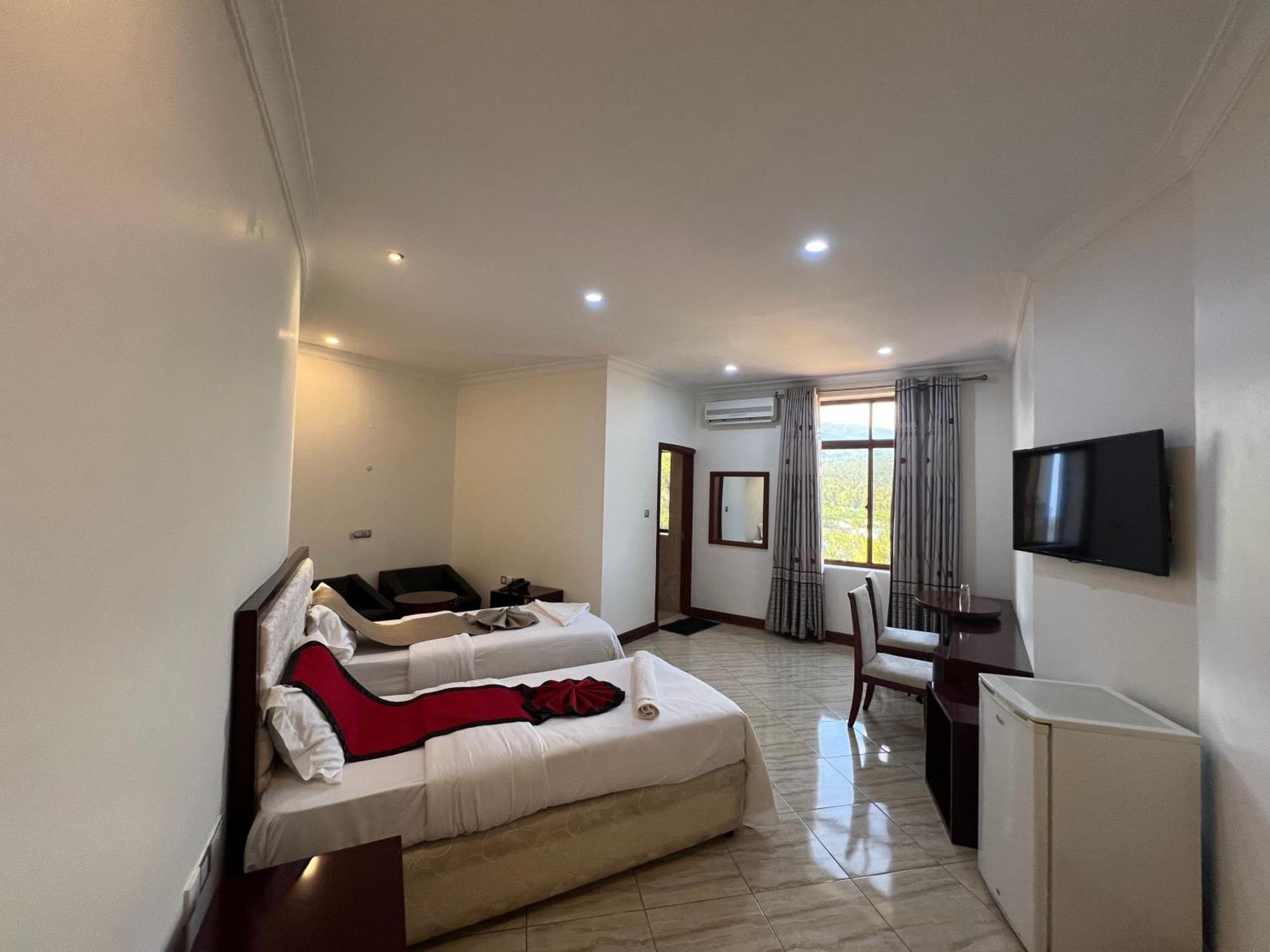 Nejobugg Palace Hotel Nkoanrua المظهر الخارجي الصورة