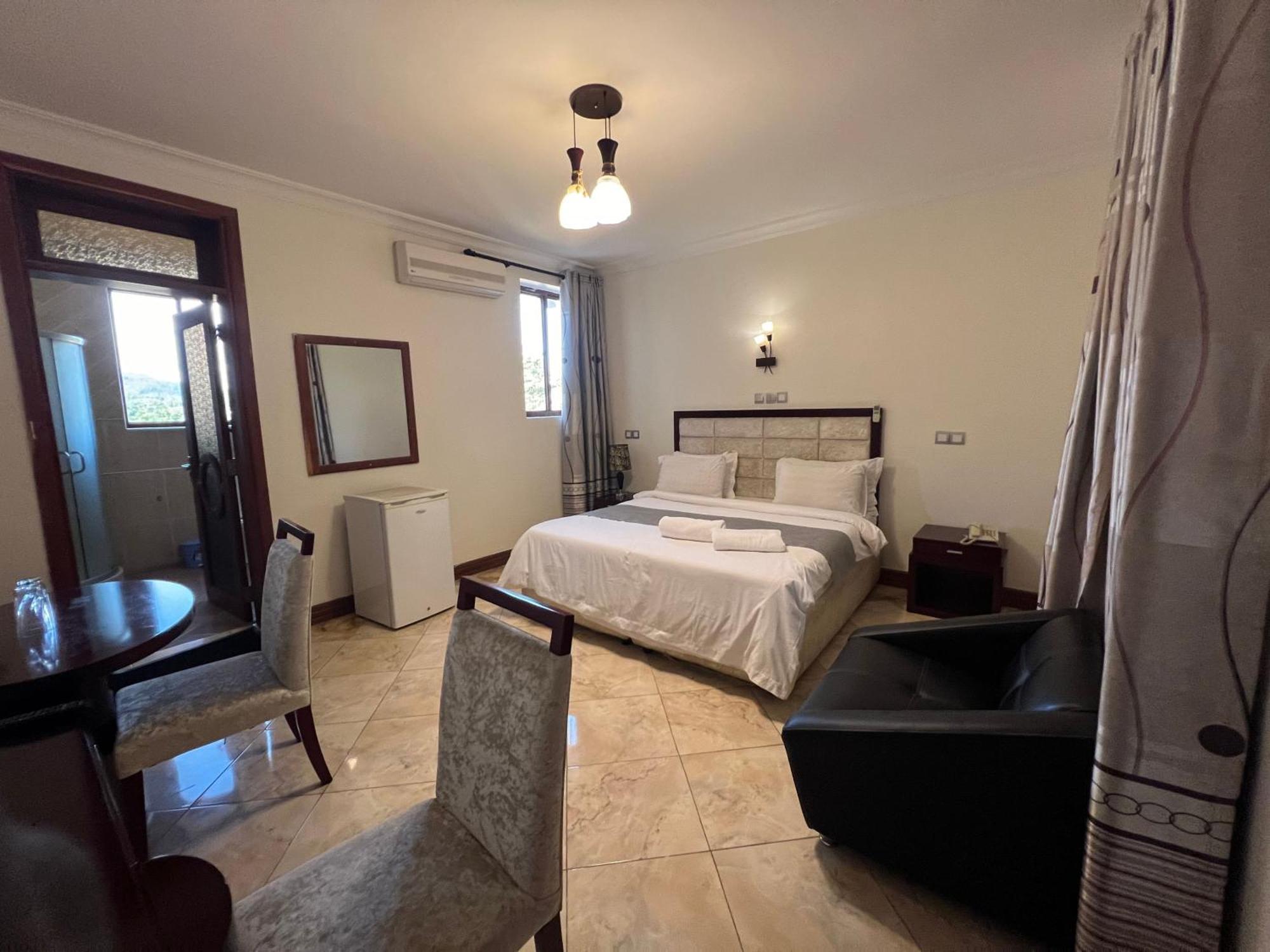 Nejobugg Palace Hotel Nkoanrua المظهر الخارجي الصورة