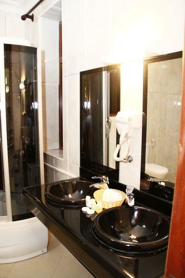 Nejobugg Palace Hotel Nkoanrua الغرفة الصورة